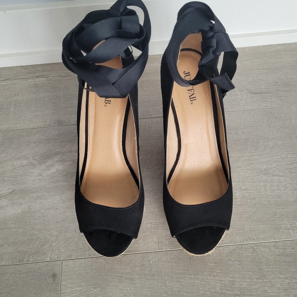JustFab wedge platform espadrilles (Size 9)